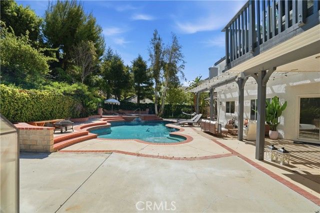 7600 Southby, West Hills (los Angeles), CA 91304