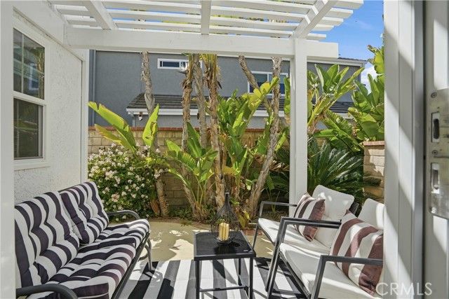 7600 Southby, West Hills (los Angeles), CA 91304