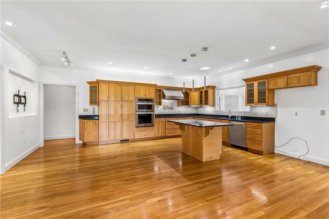 1601 Lynn Road, Excelsior Springs, MO 64024