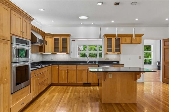 1601 Lynn Road, Excelsior Springs, MO 64024