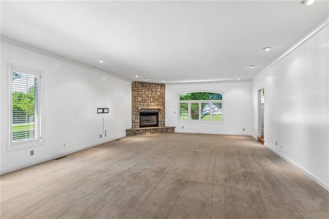1601 Lynn Road, Excelsior Springs, MO 64024
