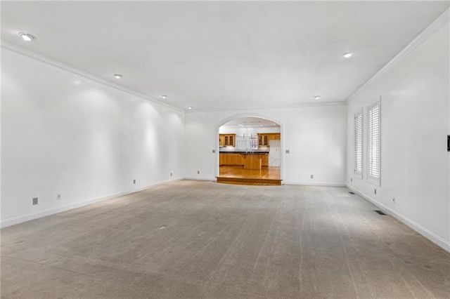 1601 Lynn Road, Excelsior Springs, MO 64024