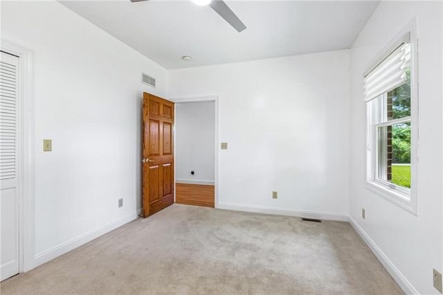 1601 Lynn Road, Excelsior Springs, MO 64024