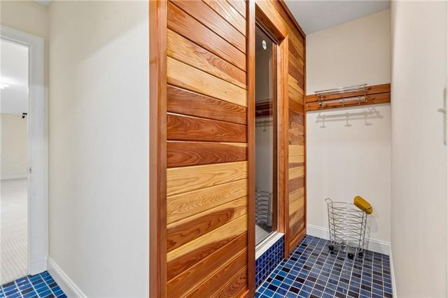 1601 Lynn Road, Excelsior Springs, MO 64024