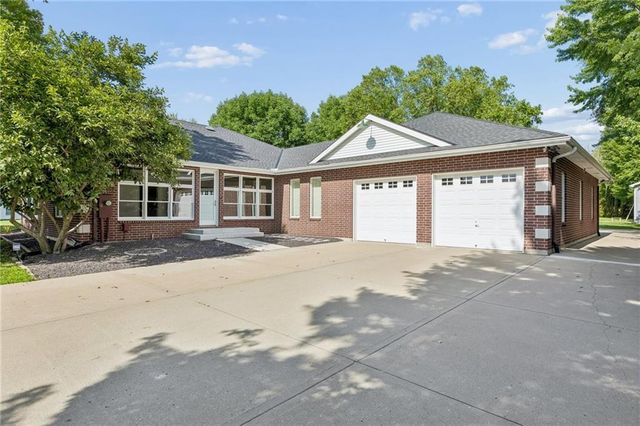 1601 Lynn Road, Excelsior Springs, MO 64024