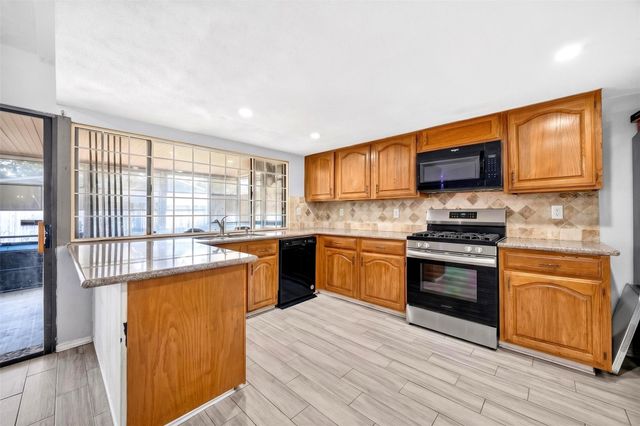 7306 Loma Alta, Houston, TX 77083