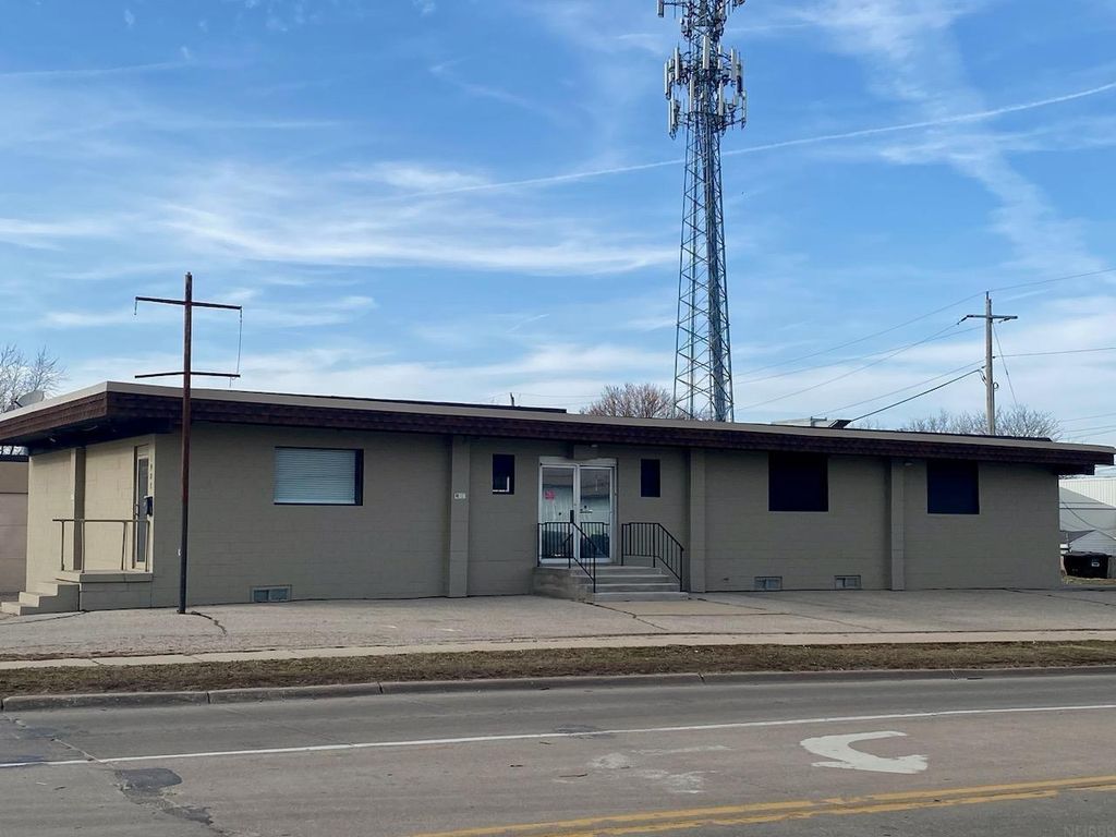 1927 Jefferson Street, Waterloo, IA 50702