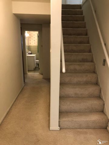 15163 University Street, Allen Park, MI 48101