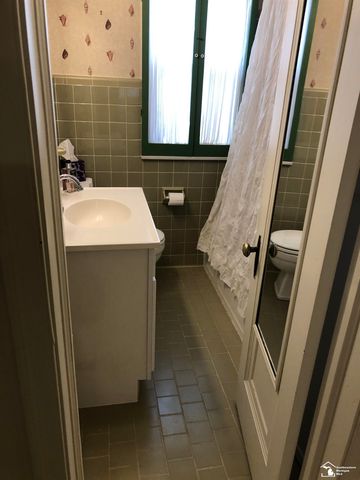 15163 University Street, Allen Park, MI 48101