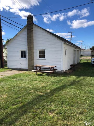 15163 University Street, Allen Park, MI 48101