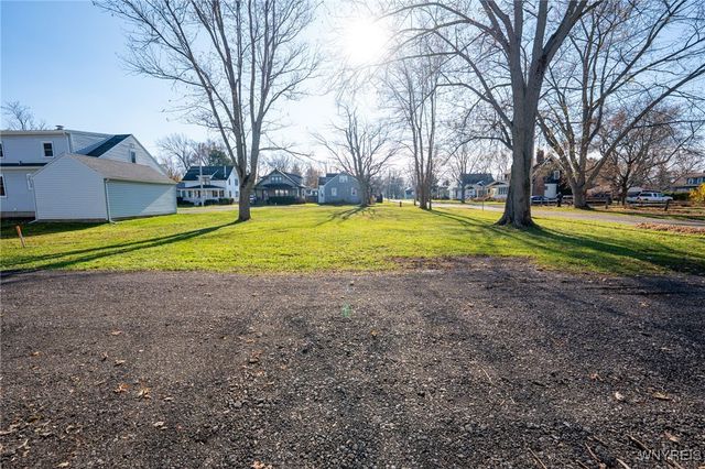 49 Lorain Street, Evans, NY 14006