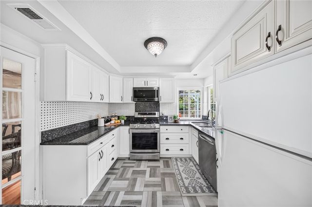 12 Shenandoah, Irvine, CA 92620