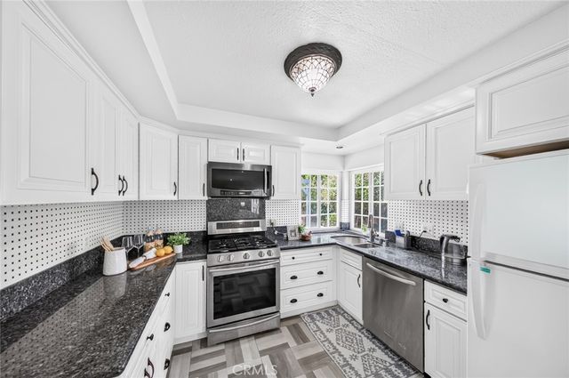 12 Shenandoah, Irvine, CA 92620