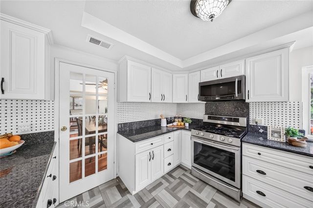 12 Shenandoah, Irvine, CA 92620
