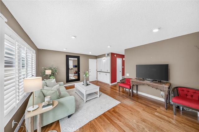 12 Shenandoah, Irvine, CA 92620