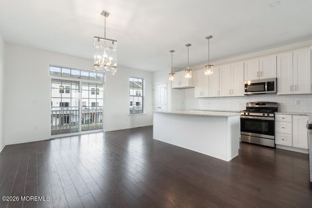 301 Discovery Road, Brick, NJ 08723