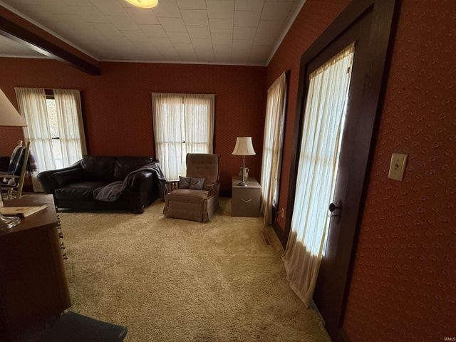 633 W Co Rd 475 S, Winslow, IN 47598