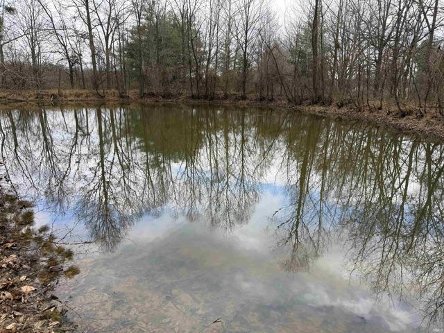 633 W Co Rd 475 S, Winslow, IN 47598