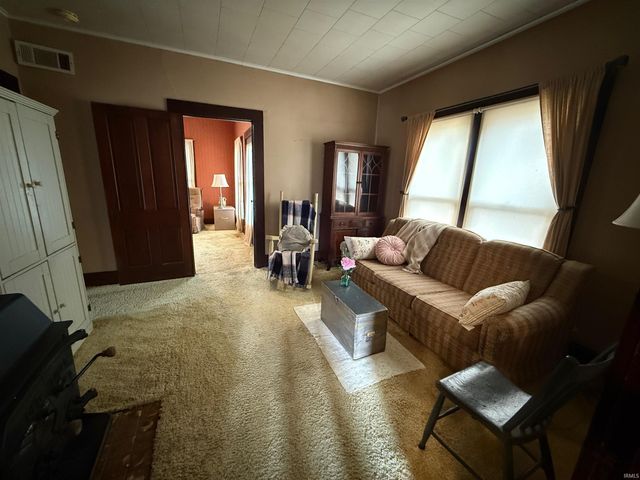 633 W Co Rd 475 S, Winslow, IN 47598