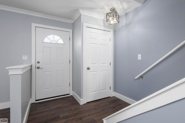 19944 Fenton Street, Roseville, MI 48066