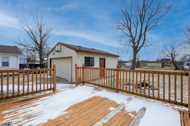 19944 Fenton Street, Roseville, MI 48066