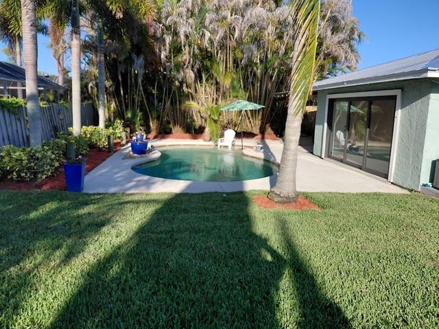 687 NE Maranta Terrado, Jensen Beach, FL 34957