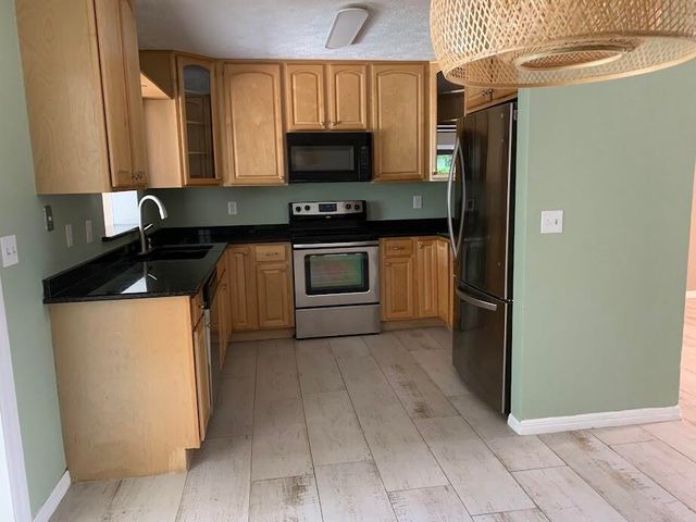 687 NE Maranta Terrado, Jensen Beach, FL 34957