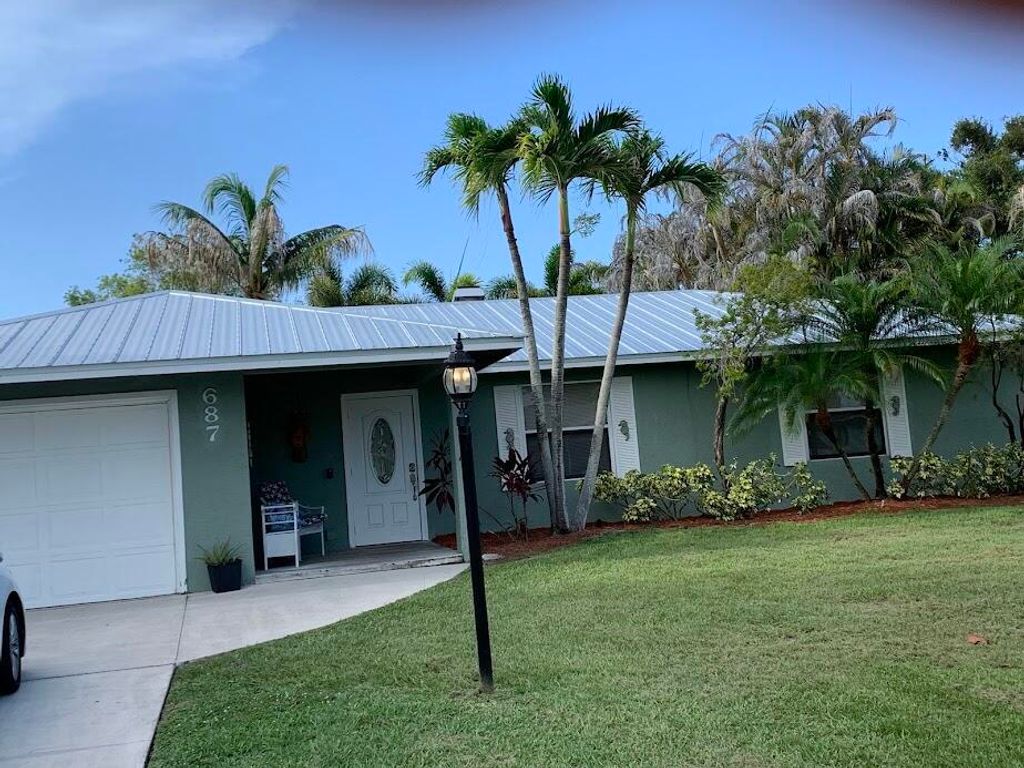 687 NE Maranta Terrado, Jensen Beach, FL 34957