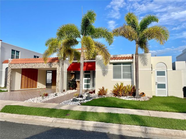 60 VALERIA, Vega Alta, PR 00692