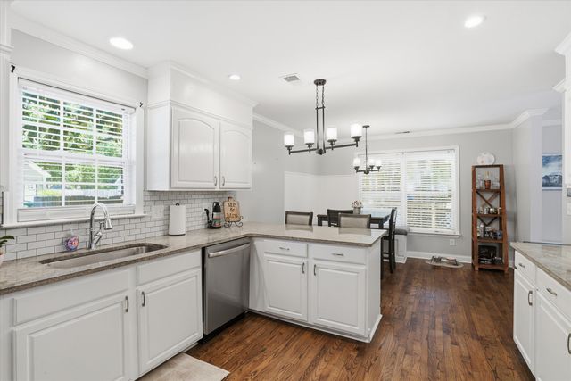 2916 Shadow Lane, North Charleston, SC 29406
