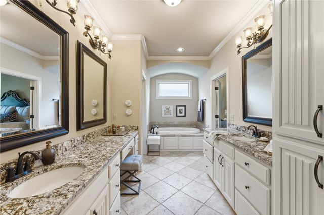 13160 S 68th Avenue E, Bixby, OK 74008