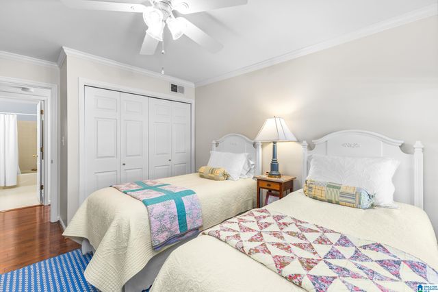 1851 Rockwood Rd, Vestavia Hills, AL 35216