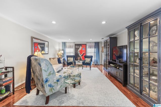 1851 Rockwood Rd, Vestavia Hills, AL 35216