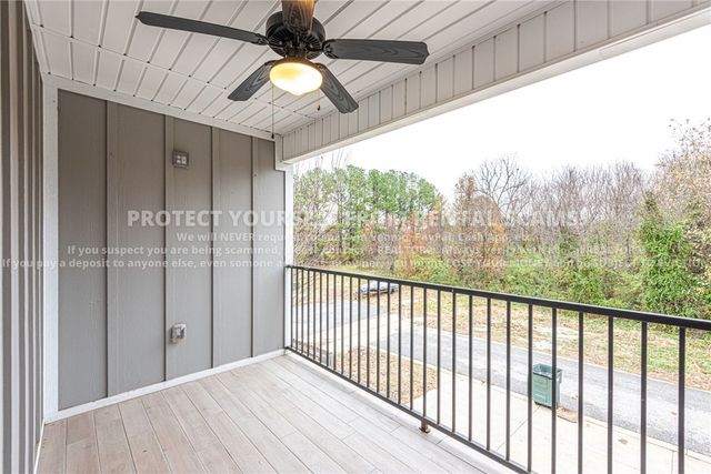 1374 N Corsica Drive, Fayetteville, AR 72704