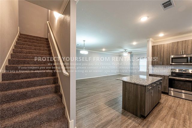 1374 N Corsica Drive, Fayetteville, AR 72704