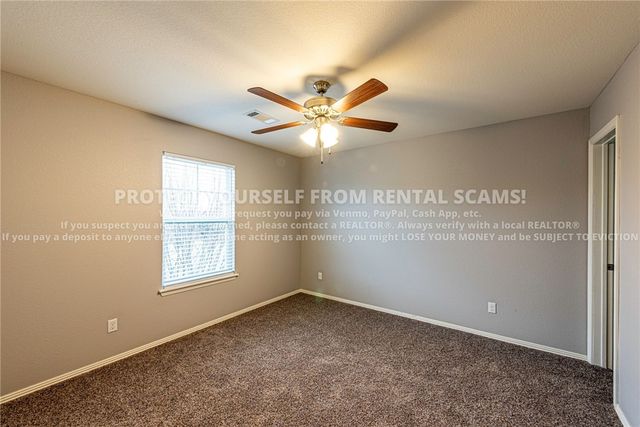 1374 N Corsica Drive, Fayetteville, AR 72704