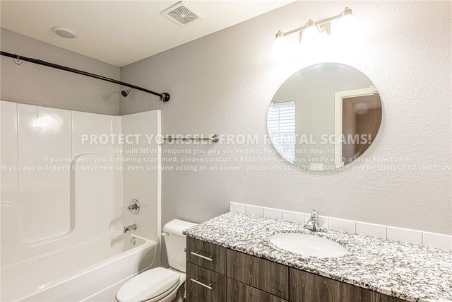 1374 N Corsica Drive, Fayetteville, AR 72704