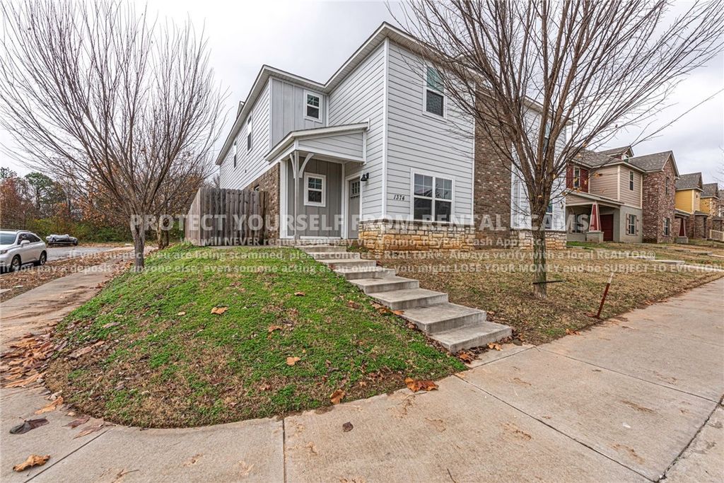 1374 N Corsica Drive, Fayetteville, AR 72704