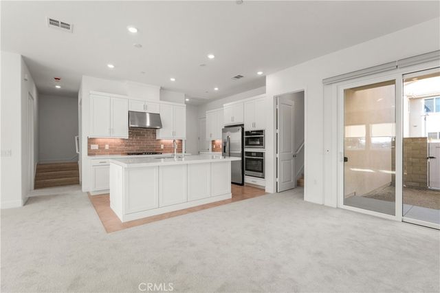 647 Gadwall, Irvine, CA 92618