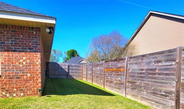 16396 Edgewater Circle, Loxley, AL 36551