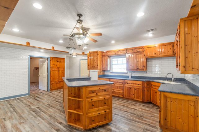 7316 Pine Drive, Alvin, TX 77511