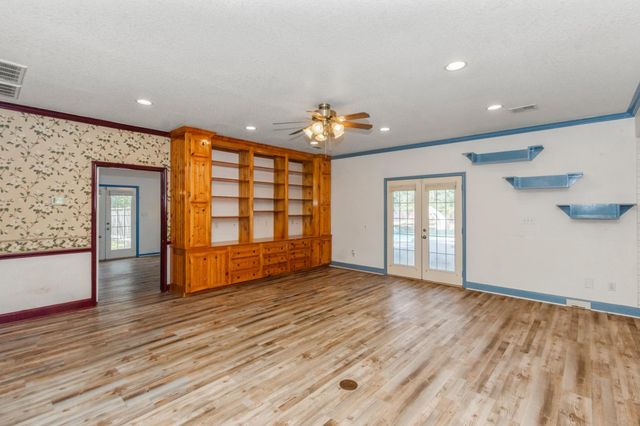 7316 Pine Drive, Alvin, TX 77511