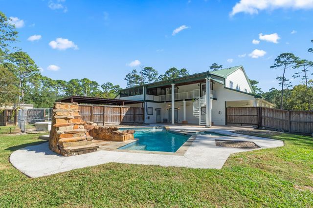 7316 Pine Drive, Alvin, TX 77511