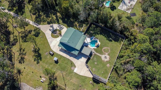 7316 Pine Drive, Alvin, TX 77511