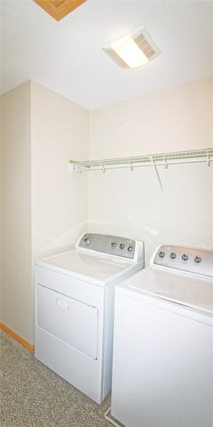 15220 Greenbelt Drive, Urbandale, IA 50323