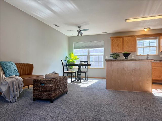 15220 Greenbelt Drive, Urbandale, IA 50323