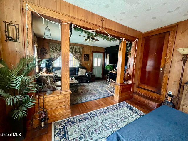 1828 Helderberg Avenue, Rotterdam, NY 12306