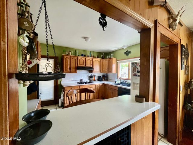 1828 Helderberg Avenue, Rotterdam, NY 12306