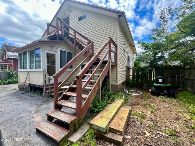 1828 Helderberg Avenue, Rotterdam, NY 12306