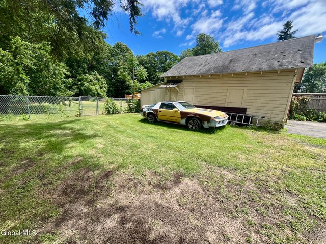 1828 Helderberg Avenue, Rotterdam, NY 12306